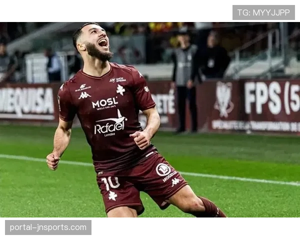 门将神扑！奥格斯堡门将连续扑出霍村两个点球